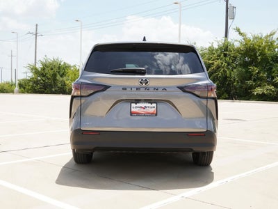 2026 Toyota Sienna LE 8 Passenger