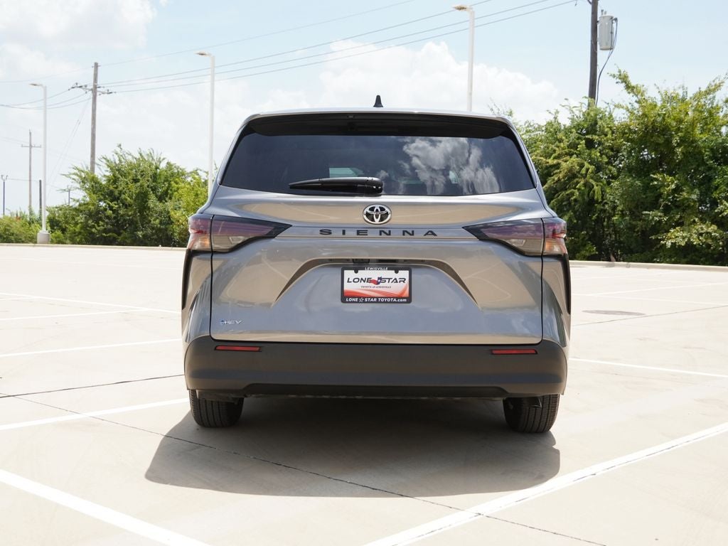2026 Toyota Sienna LE 8 Passenger