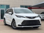 2025 Toyota Sienna LE 8 Passenger