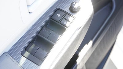 2025 Toyota Sienna LE 8 Passenger