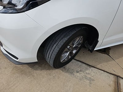 2025 Toyota Sienna LE 8 Passenger