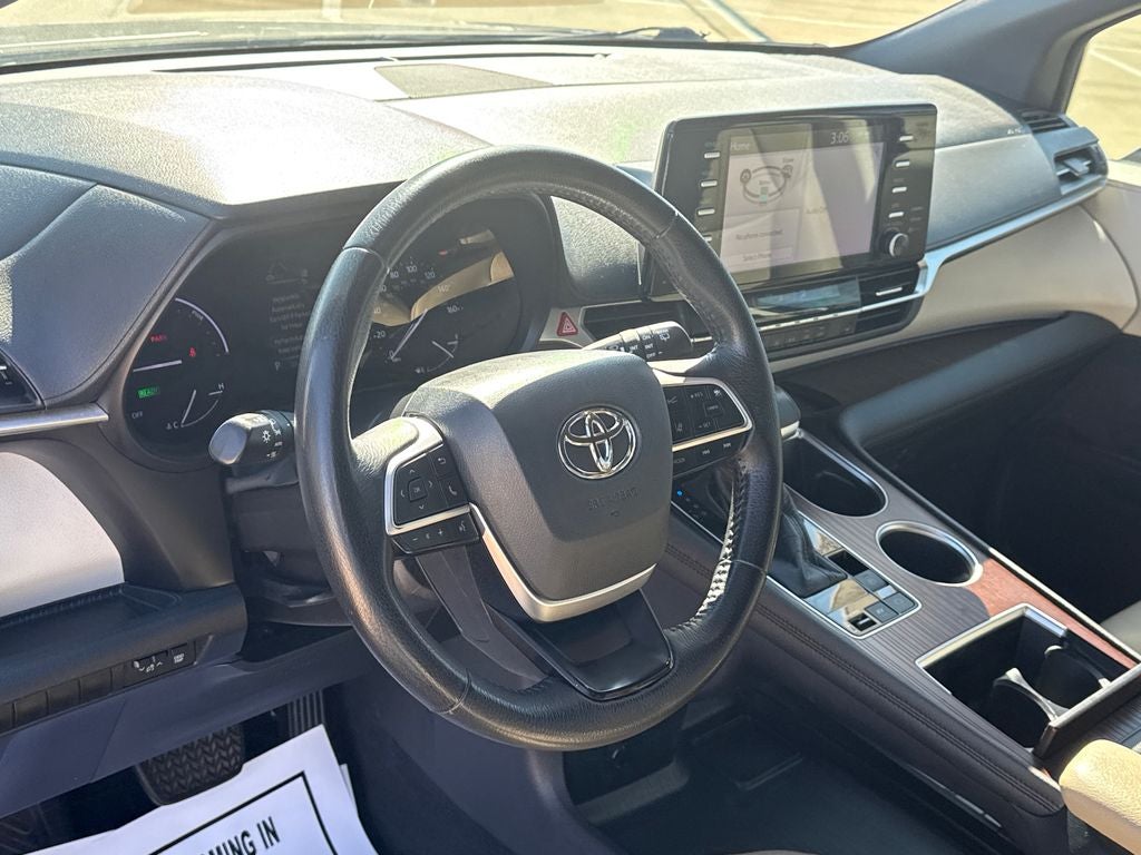 2021 Toyota Sienna XLE