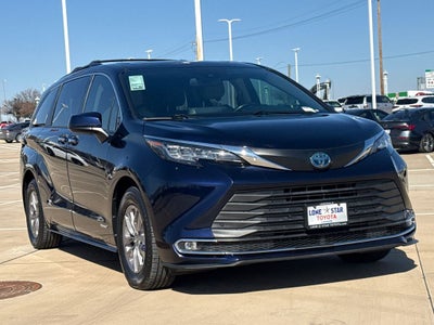 2021 Toyota Sienna XLE
