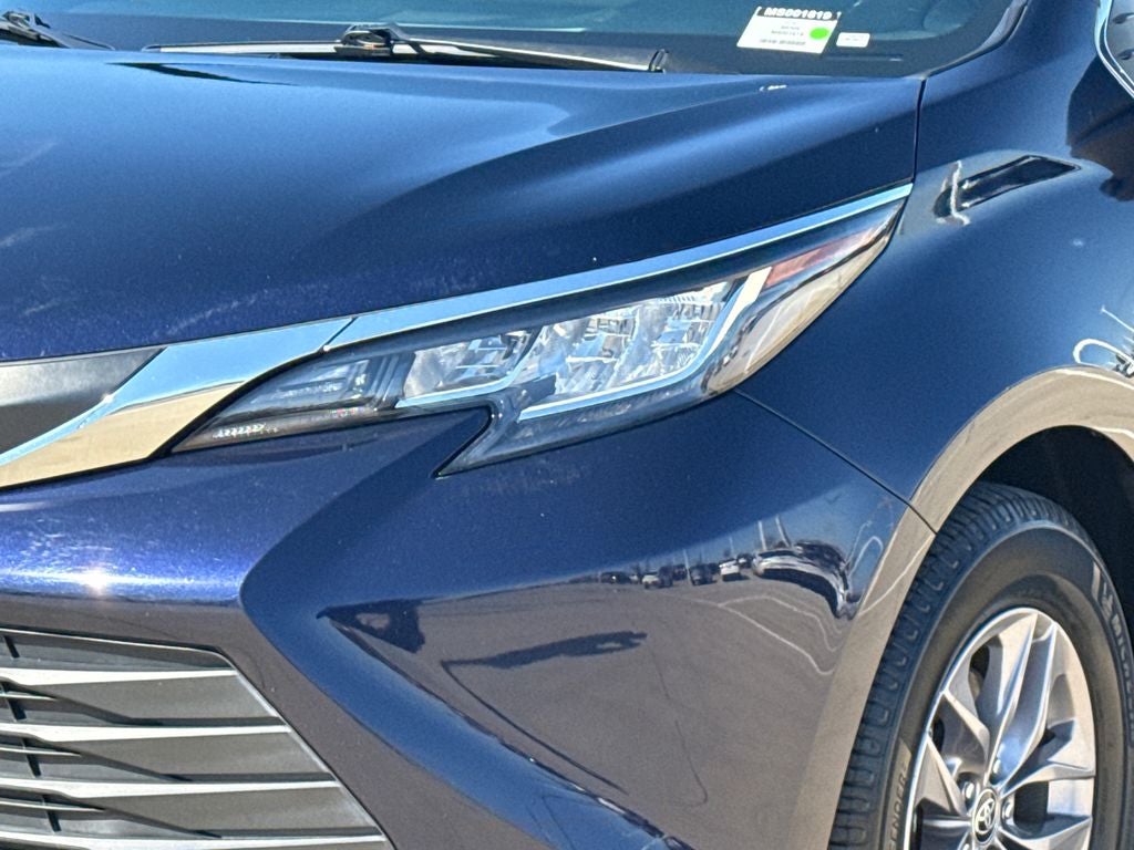2021 Toyota Sienna XLE
