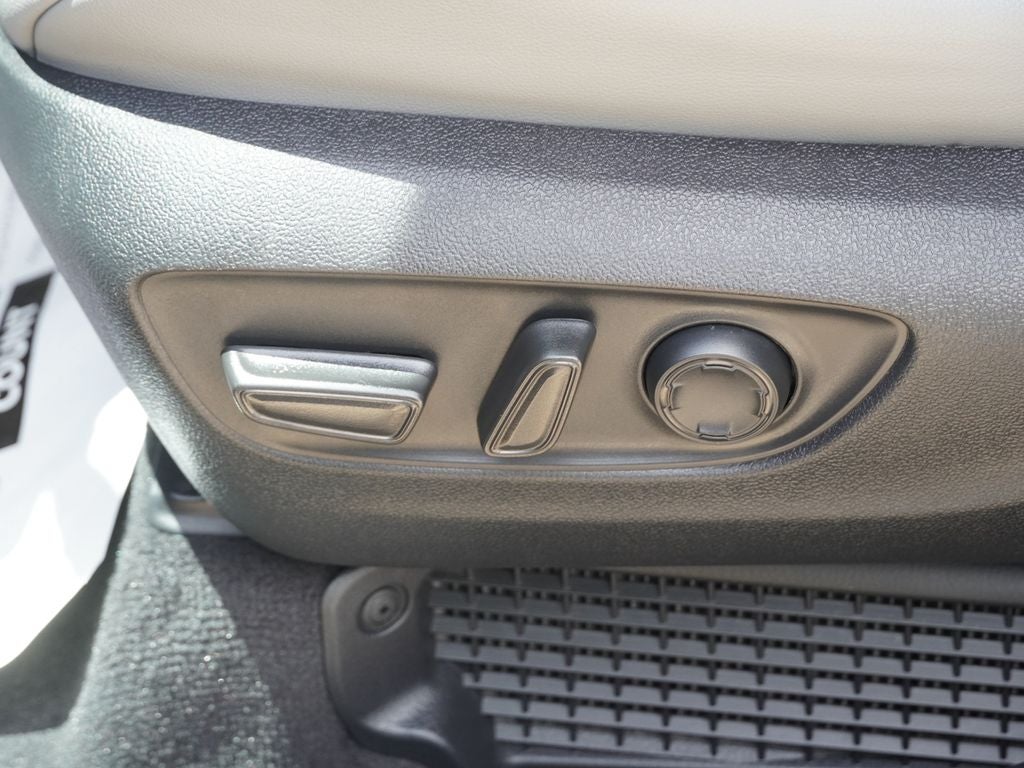 2026 Toyota Sienna XLE 8 Passenger