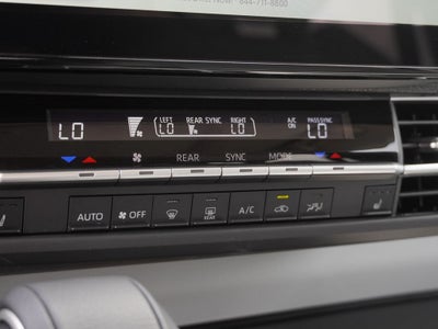 2026 Toyota Sienna XLE 8 Passenger