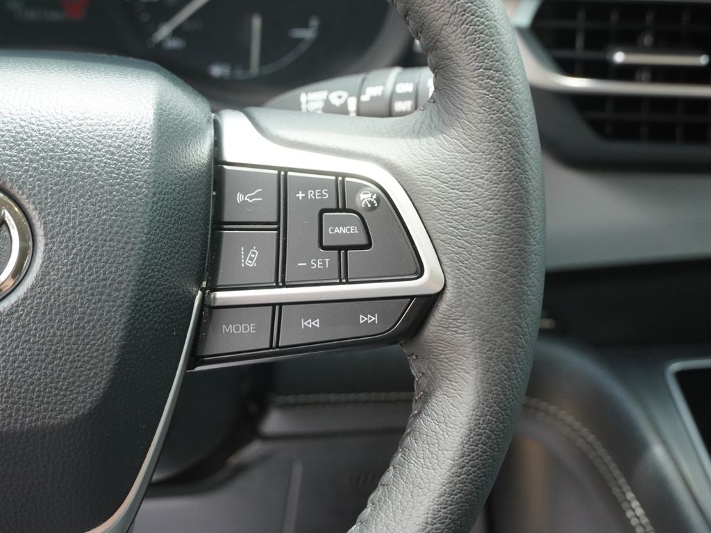 2026 Toyota Sienna XLE 8 Passenger