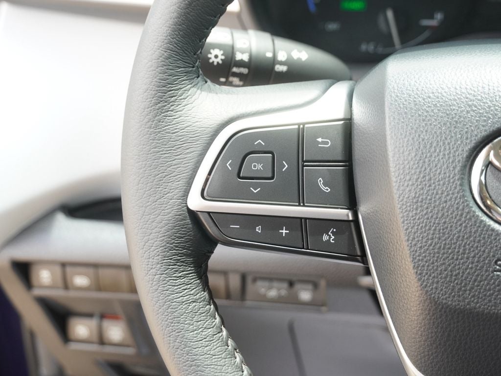 2026 Toyota Sienna XLE 8 Passenger