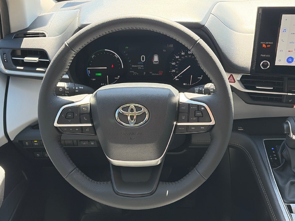 2026 Toyota Sienna XLE 8 Passenger