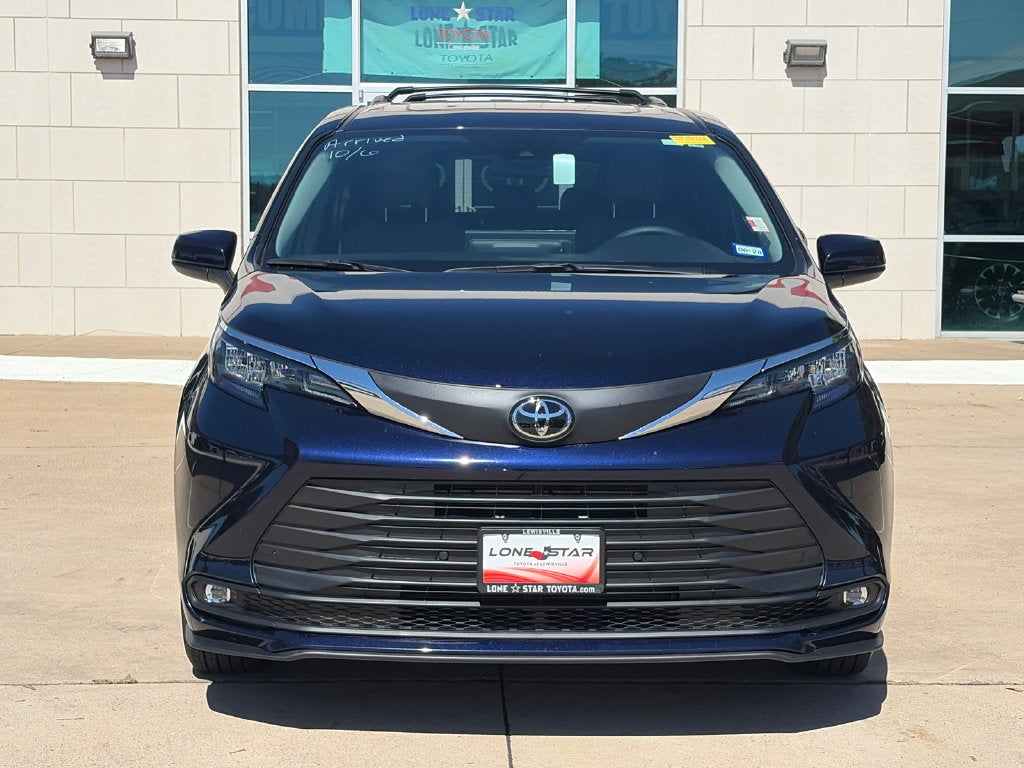 2026 Toyota Sienna XLE 8 Passenger