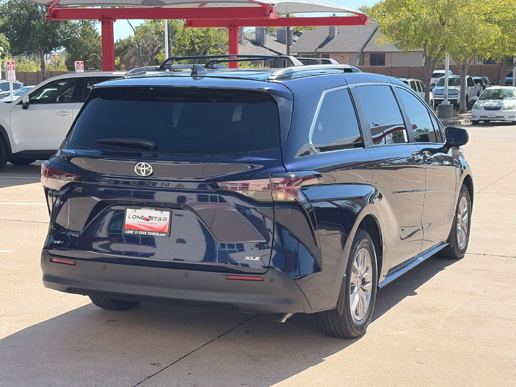 2026 Toyota Sienna XLE 8 Passenger