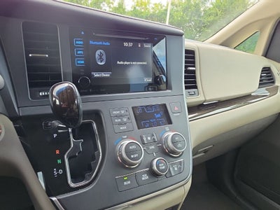 2017 Toyota Sienna XLE Premium 7 Passenger