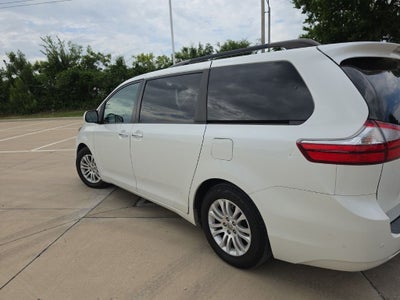 2017 Toyota Sienna XLE Premium 7 Passenger