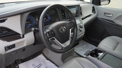 2018 Toyota Sienna XLE 7 Passenger