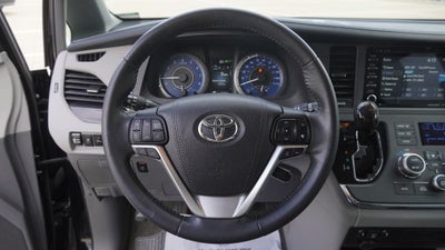 2018 Toyota Sienna XLE 7 Passenger