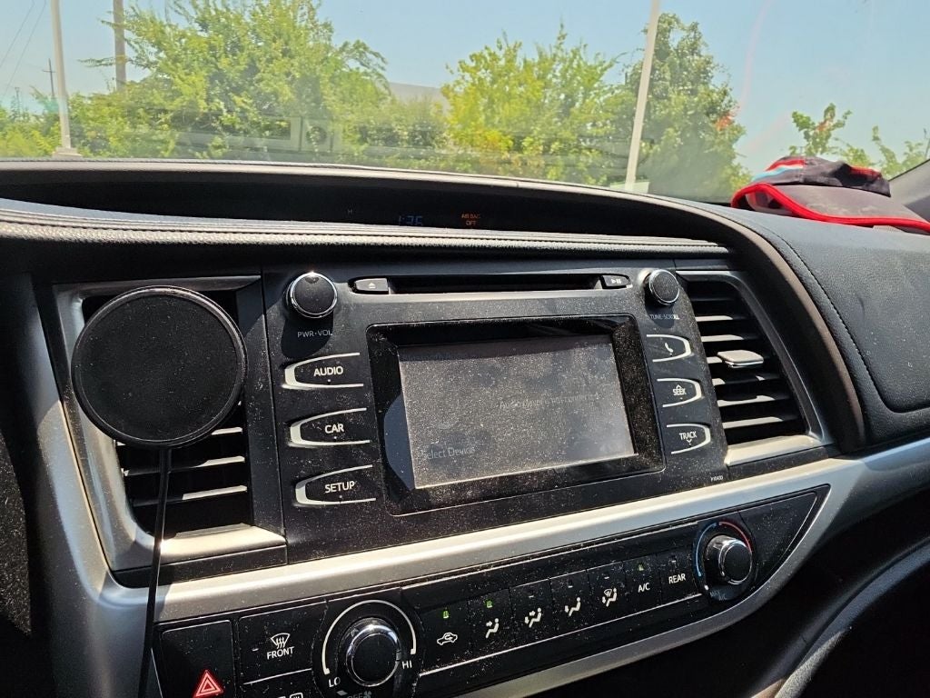 2014 Toyota Highlander LE V6