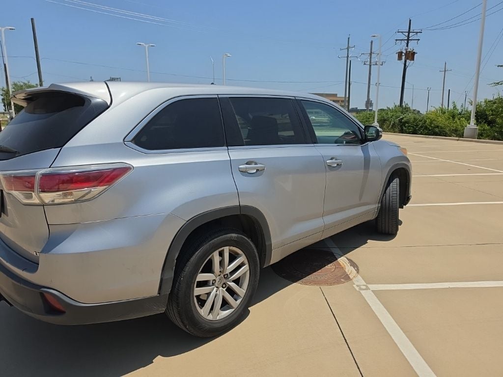 2014 Toyota Highlander LE V6