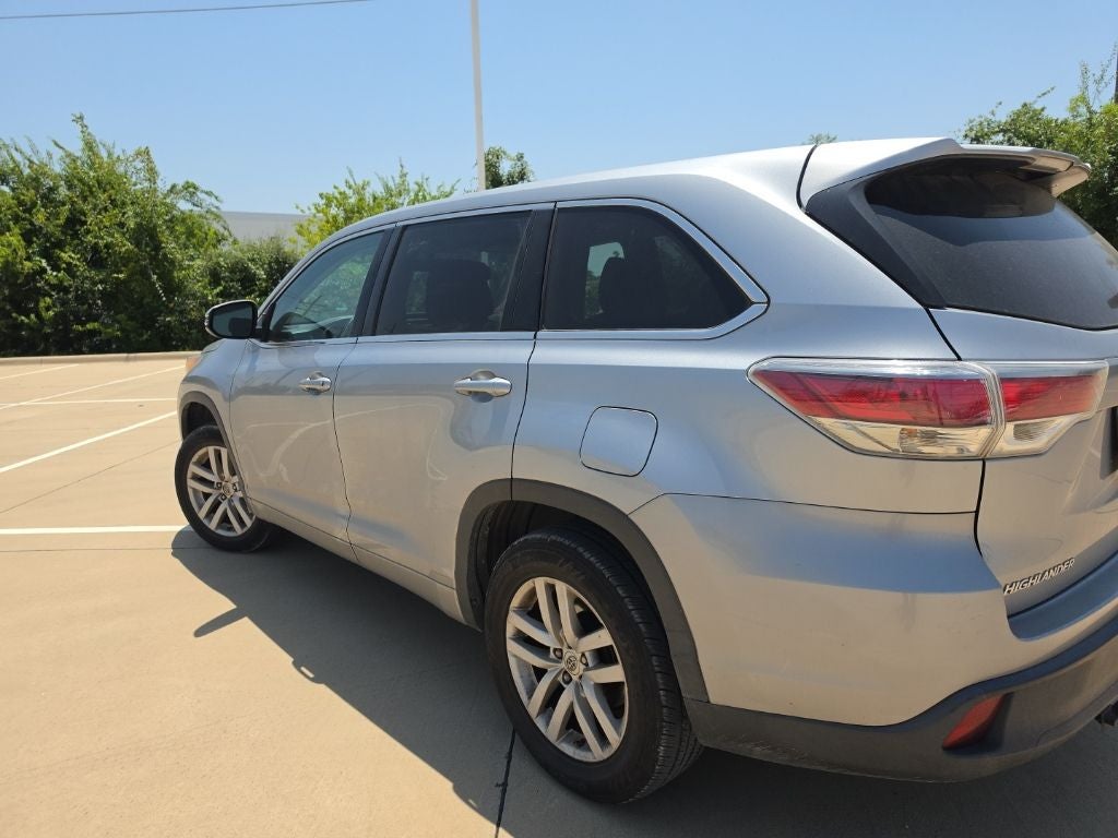2014 Toyota Highlander LE V6