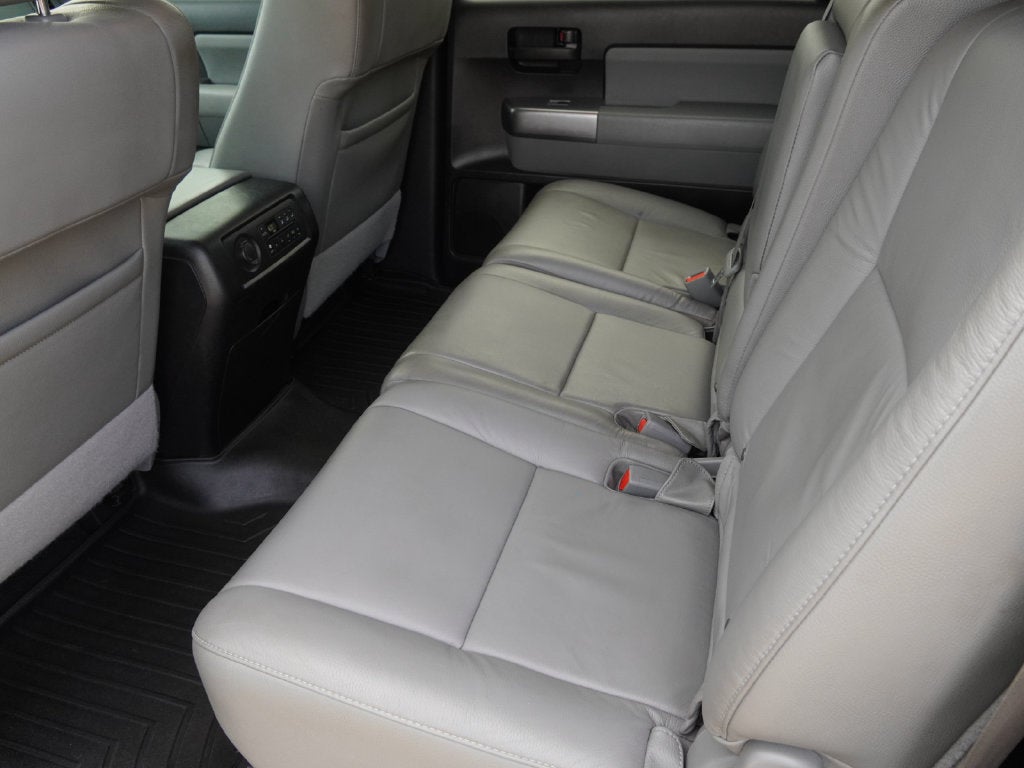 2020 Toyota Sequoia SR5 5.7L