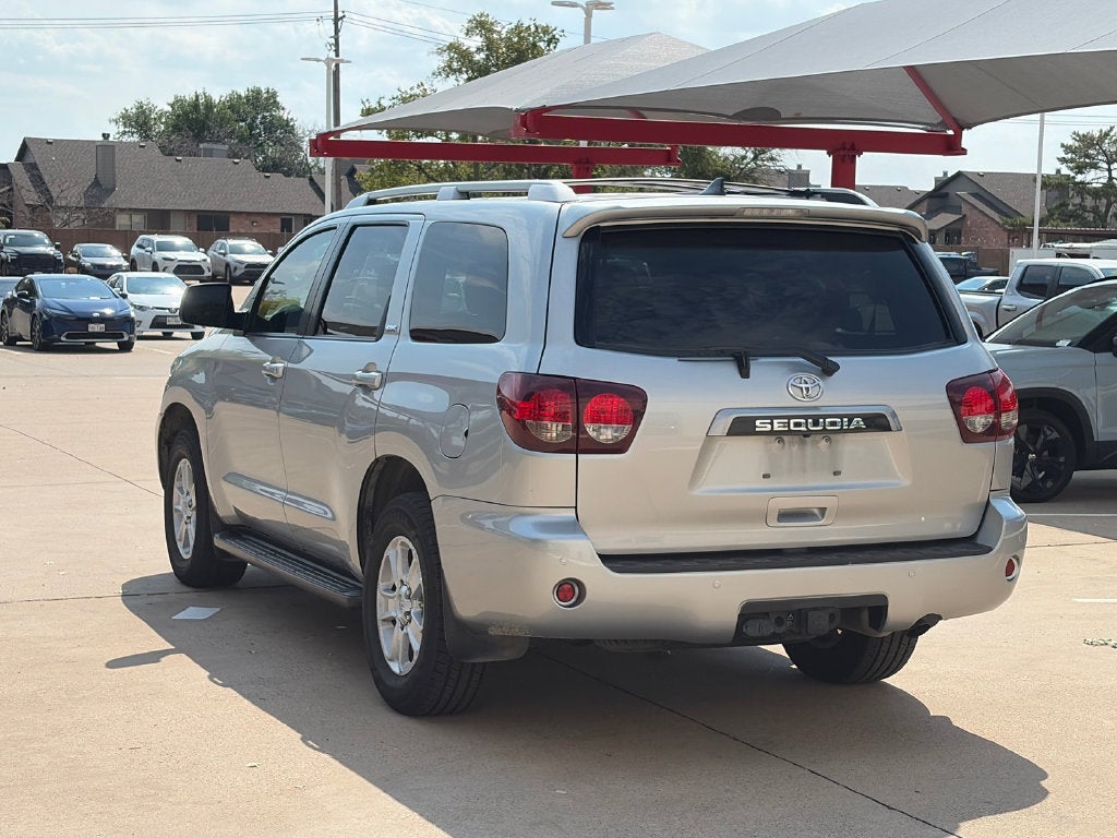 2020 Toyota Sequoia SR5 5.7L