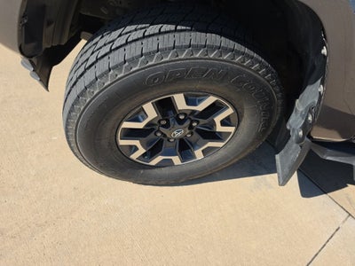 2018 Toyota Tacoma SR