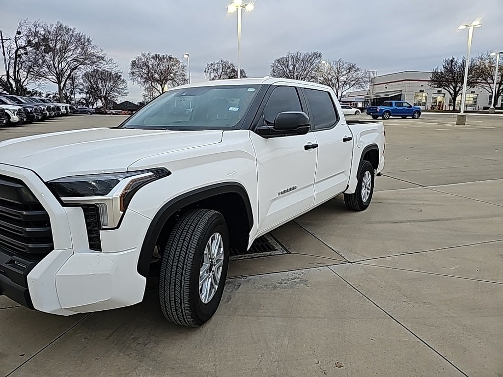 2025 Toyota Tundra SR5