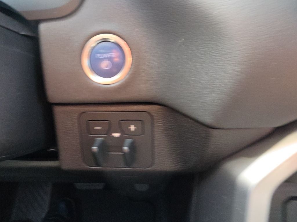 2024 Toyota Tundra Hybrid Platinum