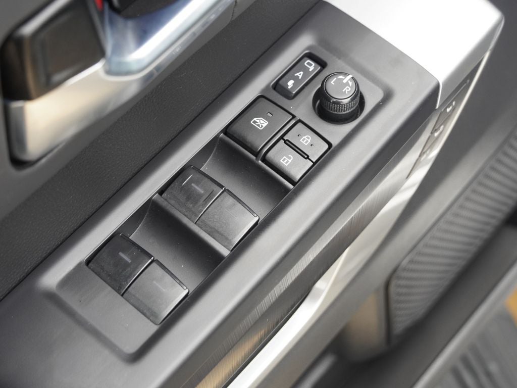 2024 Toyota Tundra Hybrid Platinum