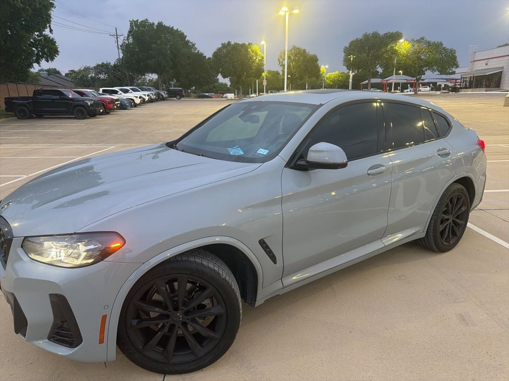 2023 BMW X4 xDrive30i