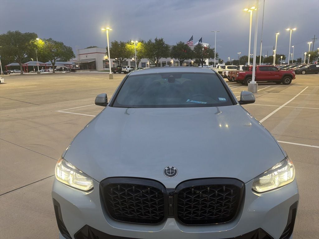2023 BMW X4 xDrive30i