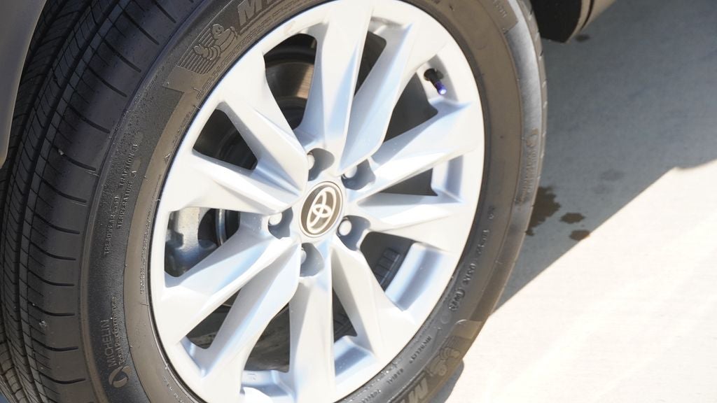 2025 Toyota Corolla Cross LE