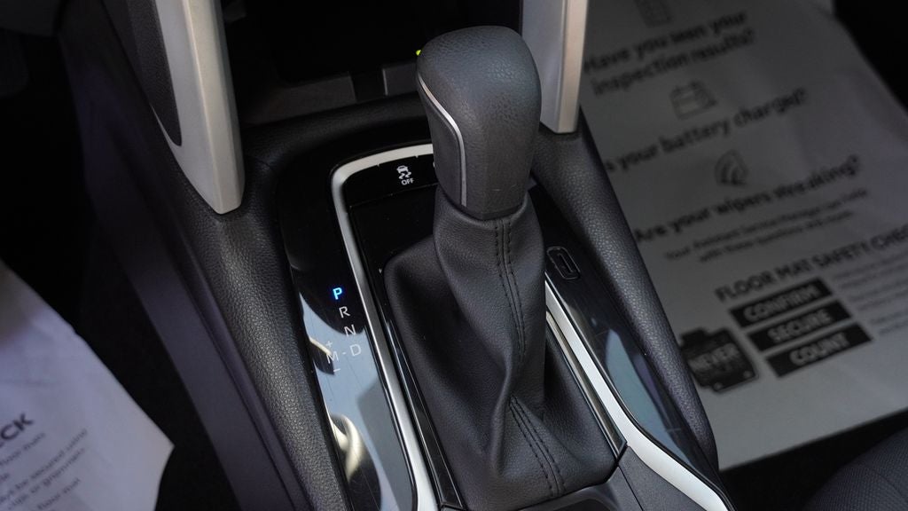 2025 Toyota Corolla Cross LE