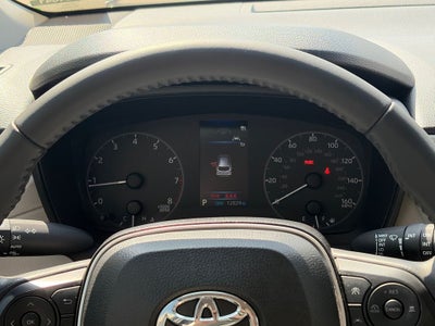 2025 Toyota Corolla Cross LE