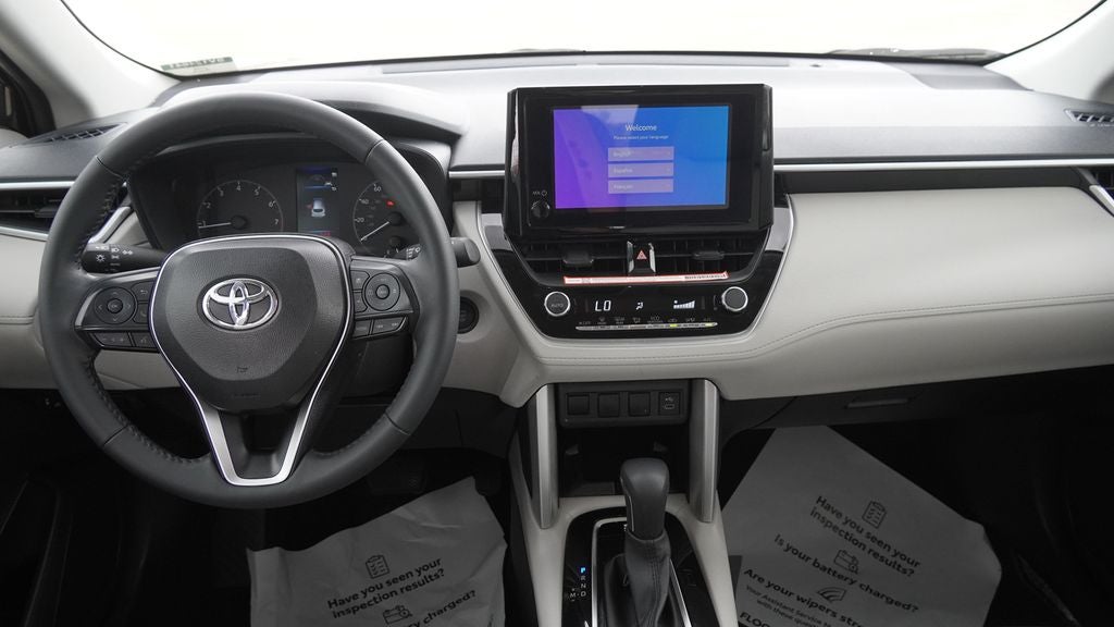 2025 Toyota Corolla Cross LE
