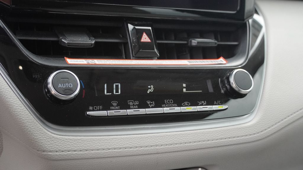 2025 Toyota Corolla Cross LE