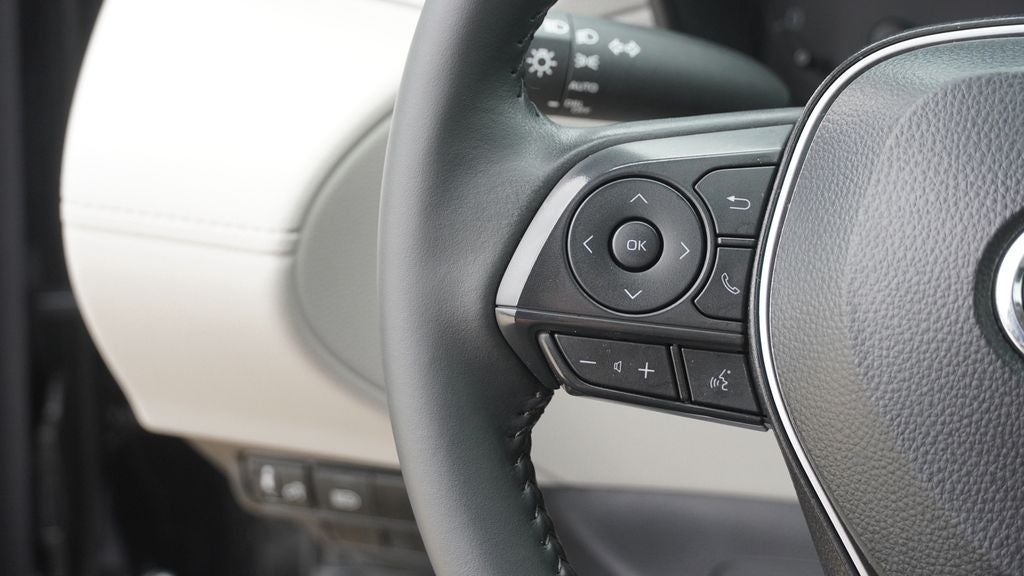 2025 Toyota Corolla Cross LE