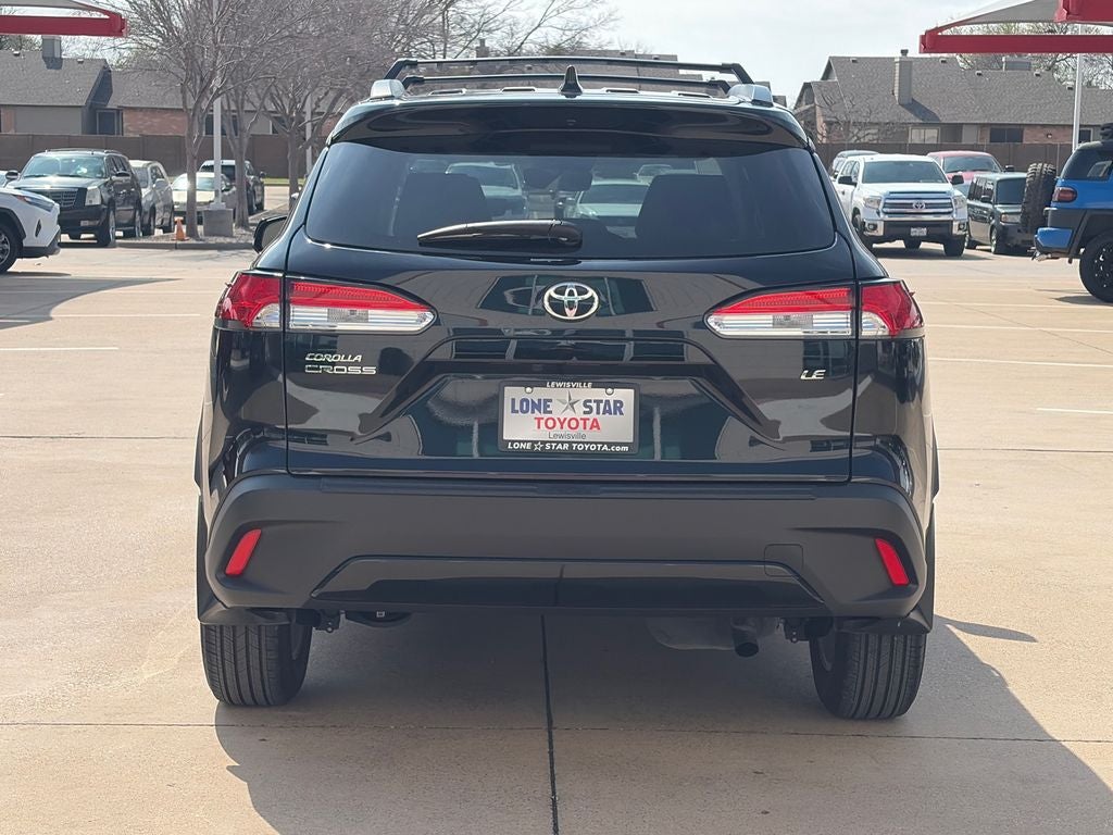 2025 Toyota Corolla Cross LE