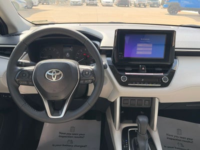 2025 Toyota Corolla Cross LE