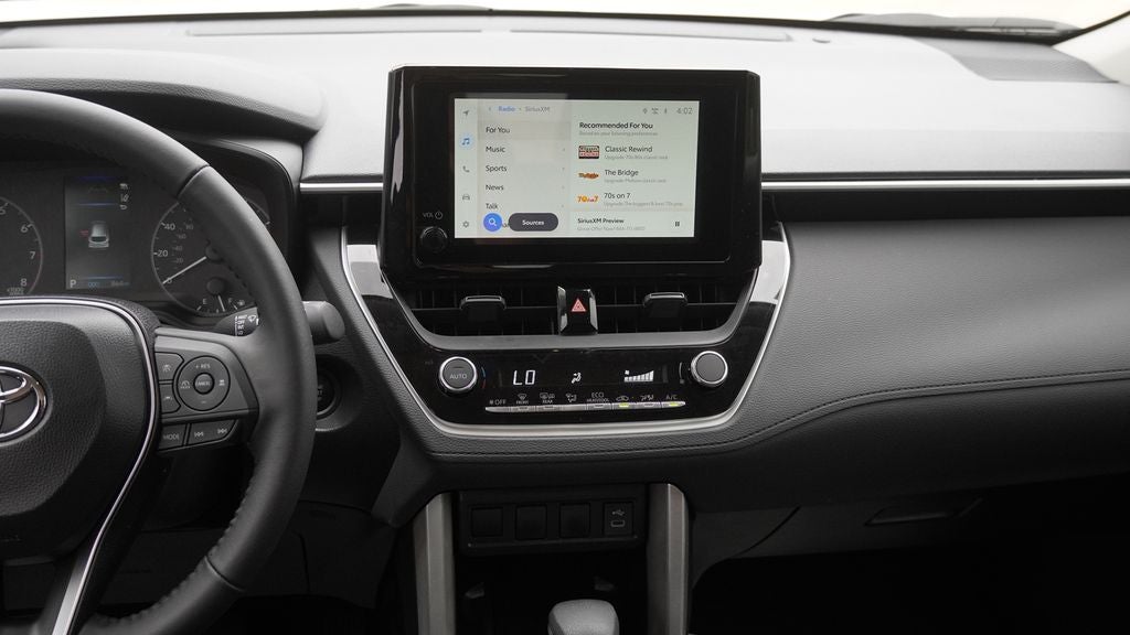 2025 Toyota Corolla Cross LE