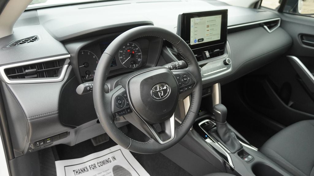 2025 Toyota Corolla Cross LE