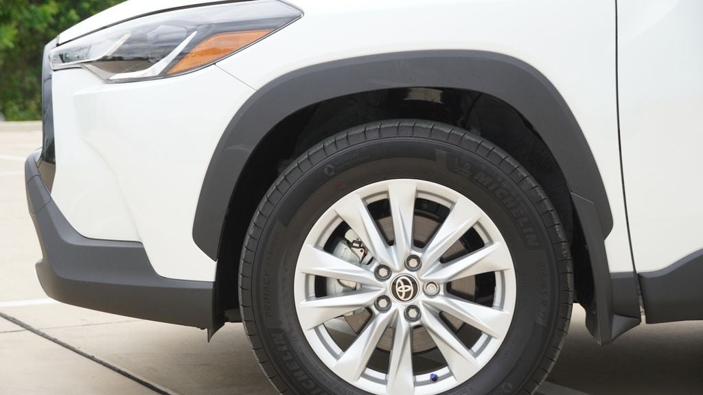 2025 Toyota Corolla Cross LE