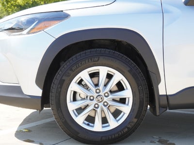 2024 Toyota Corolla Cross LE