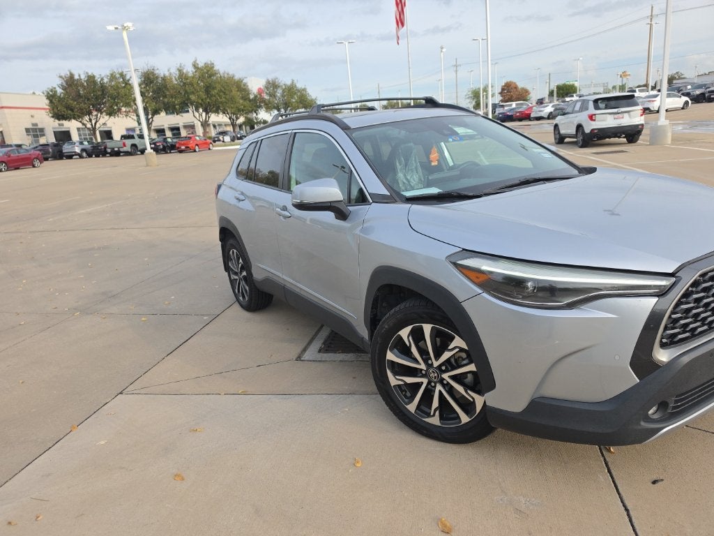 2022 Toyota Corolla Cross XLE