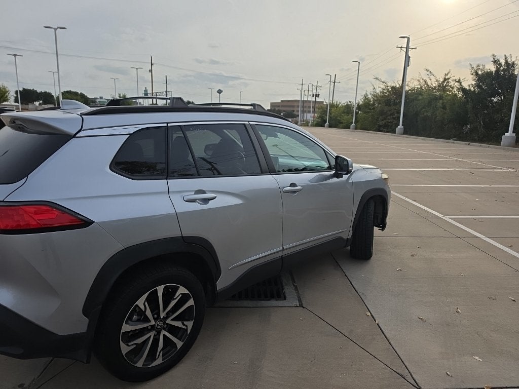 2022 Toyota Corolla Cross XLE