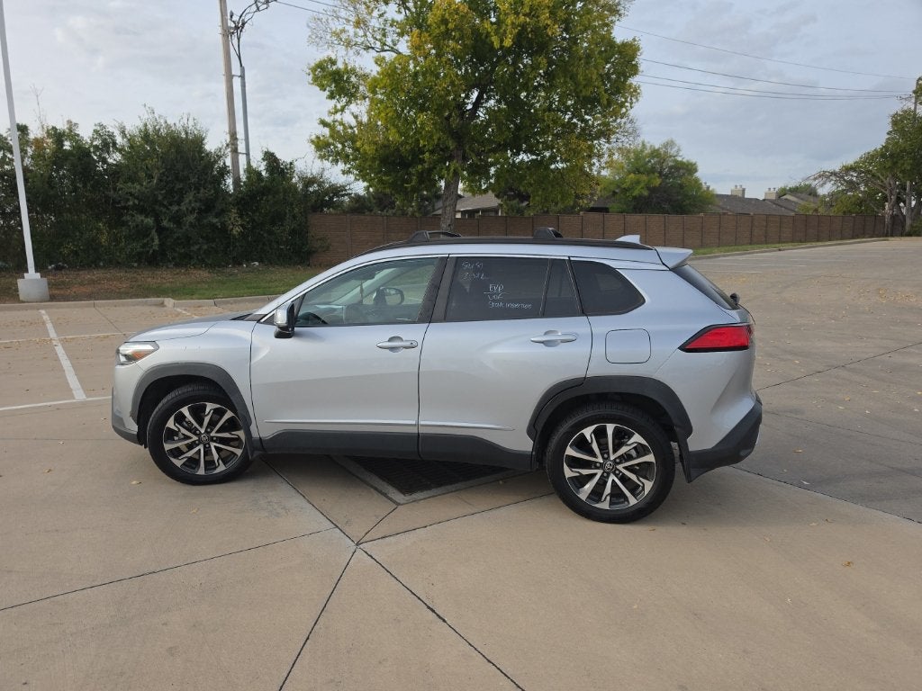 2022 Toyota Corolla Cross XLE