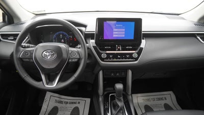2025 Toyota Corolla Cross XLE