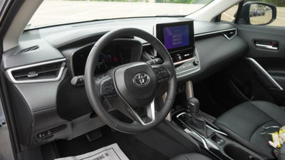 2025 Toyota Corolla Cross XLE