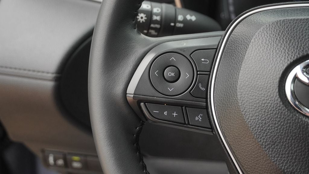2025 Toyota Corolla Cross XLE
