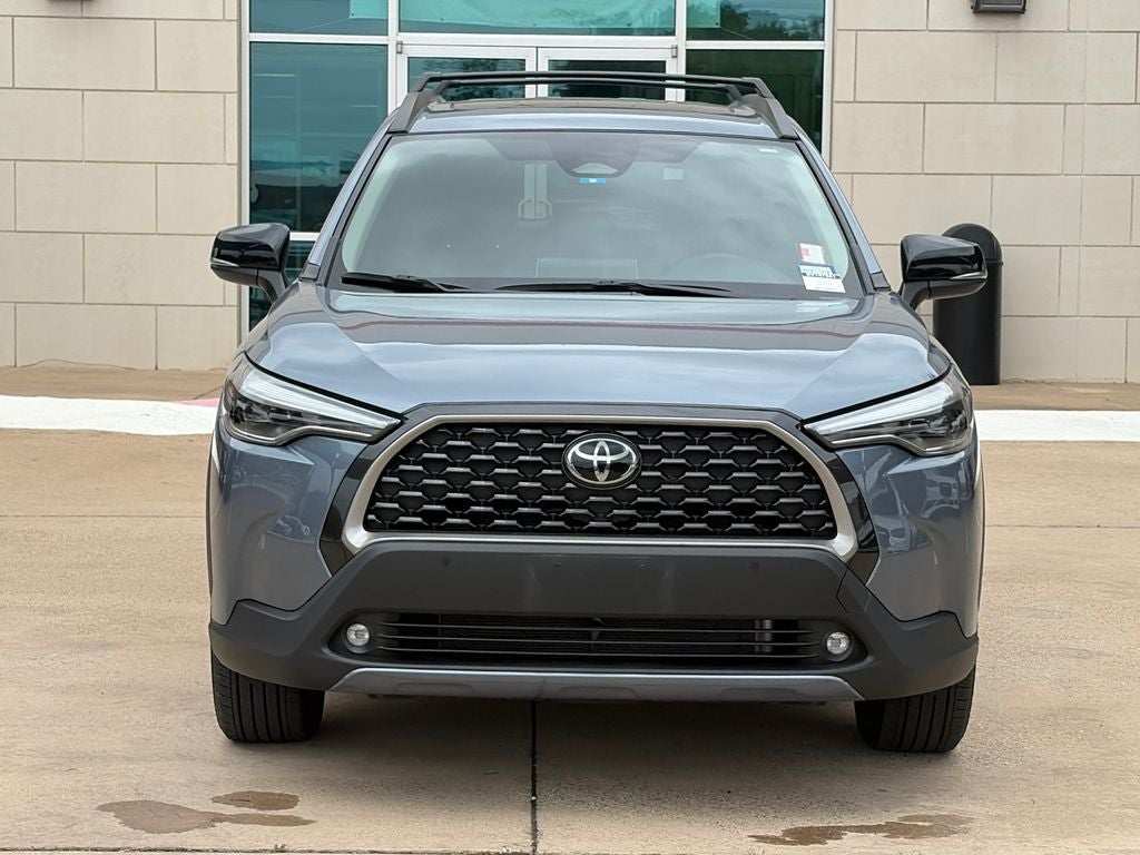 2025 Toyota Corolla Cross XLE