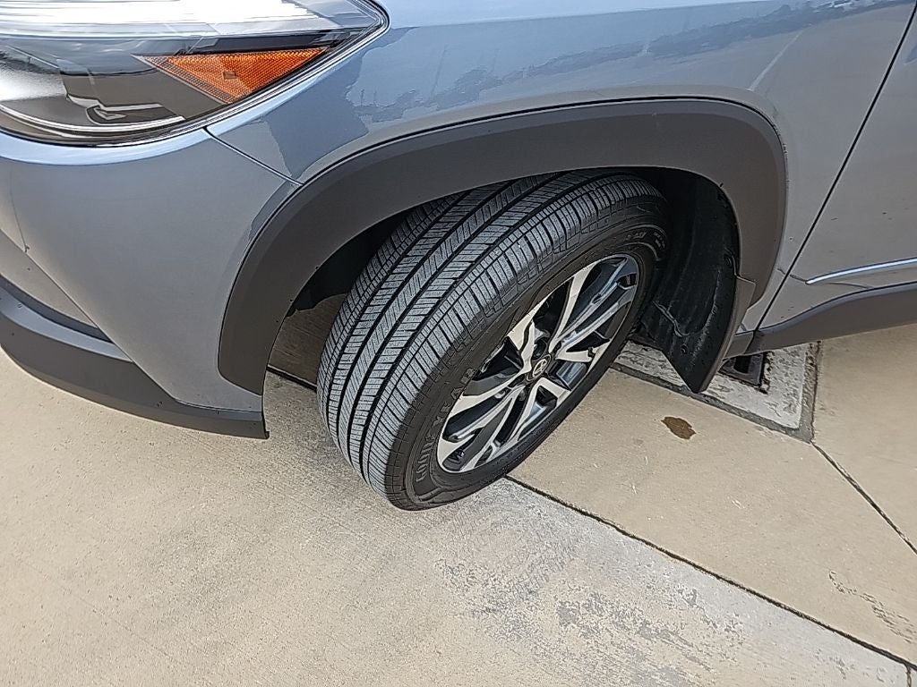 2025 Toyota Corolla Cross XLE